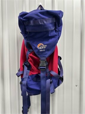 Vintage Lowe Alpine Spire 40 Backpack in Pink and Purple
